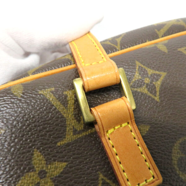 imgrc0090170030 Louis Vuitton Cite MM Monogram Handbag Brown