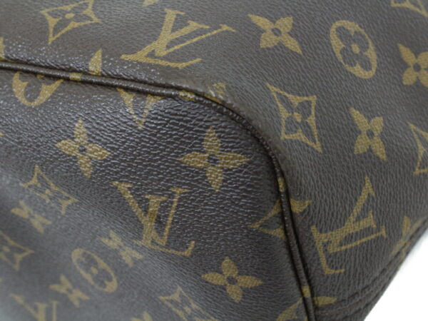 imgrc0090586172 Louis Vuitton Neverfull MM Monogram Canvas Tote Bag Brown Beige