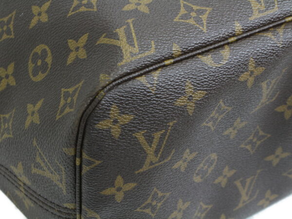 imgrc0090586173 Louis Vuitton Neverfull MM Monogram Canvas Tote Bag Brown Beige