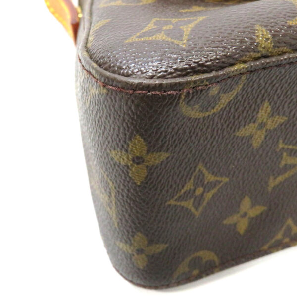 imgrc0090764801 Louis Vuitton Mini Looping Shoulder Bag Monogram Brown