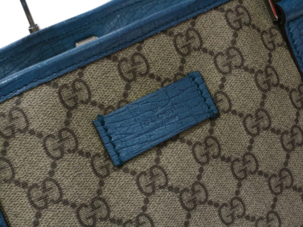 imgrc0090960676 Gucci GG Supreme Canvas Tote Bag Beige Blue