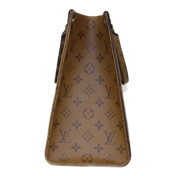 imgrc0090964752 Louis Vuitton On The Go MM Giant Shoulder Bag Brown