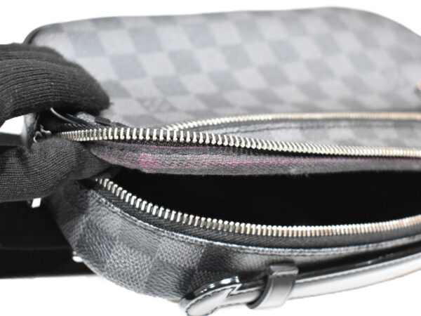 imgrc0091152739 Louis Vuitton Umbraer Body Bag Waist Pouch Canvas Damier Graphite Black Gray