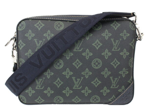 imgrc0091220636 Louis Vuitton Trio Messenger Monogram Canvas Shoulder Bag Green