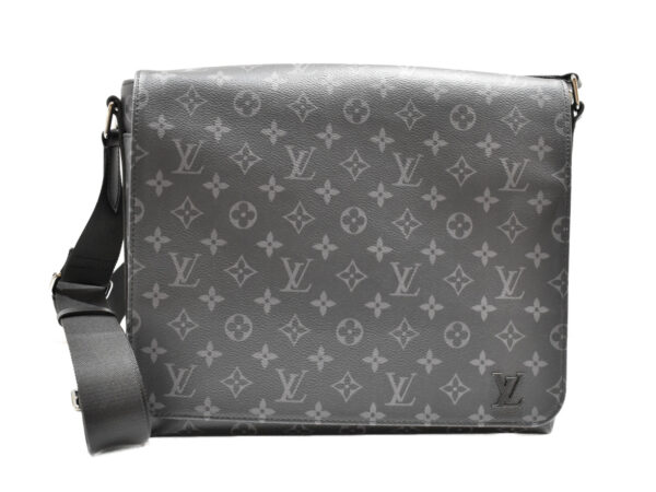 imgrc0091222164 Louis Vuitton District MM Shoulder Bag Monogram Eclipse Black Gray