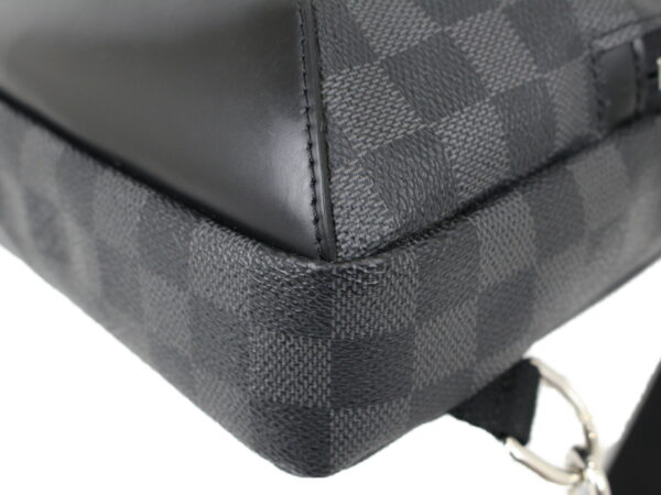 imgrc0091241833 Louis Vuitton Avenue Sling Bag Damier Graphite Body Bag Black Gray