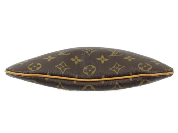 imgrc0091242172 Louis Vuitton Pochette Bosphore Monogram Canvas Shoulder Bag Brown