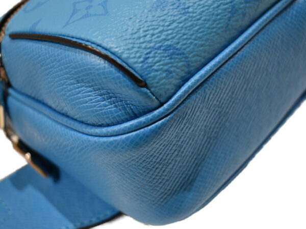 imgrc0091285053 Louis Vuitton Taigarama Body Bag Lagoon Blue