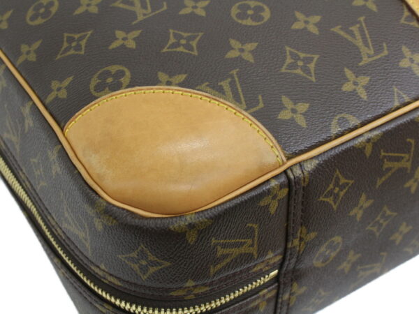 imgrc0091306203 Louis Vuitton Sirius 55 Monogram Canvas Bag Brown