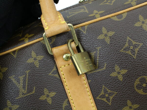 imgrc0091306209 Louis Vuitton Sirius 55 Monogram Canvas Bag Brown