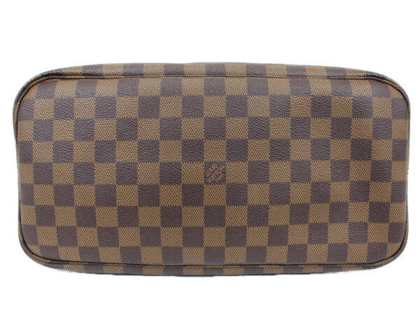 imgrc0091393618 Louis Vuitton Neverfull MM Damier Canvas Tote Bag Brown