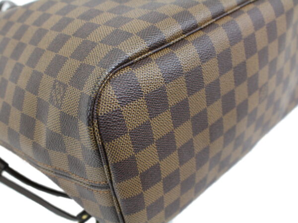 imgrc0091393620 Louis Vuitton Neverfull MM Damier Canvas Tote Bag Brown