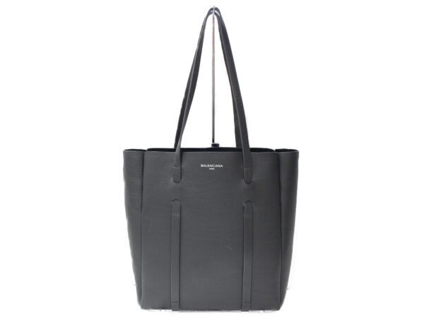 imgrc0091490291 Balenciaga Everyday Tote Bag Gray