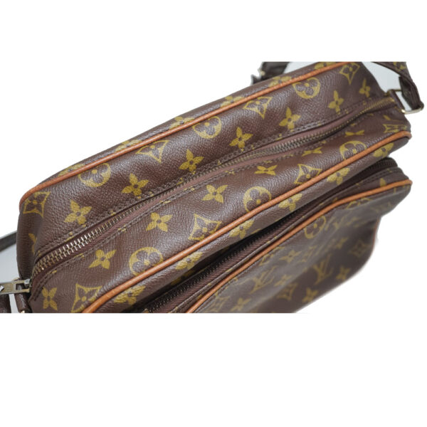 imgrc0091681728 Louis Vuitton Nile Shoulder Bag Crossbody Bag Monogram Brown