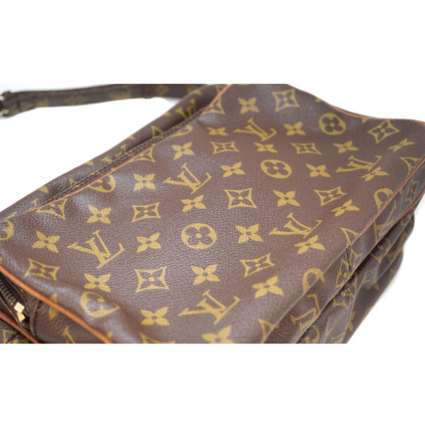 imgrc0091681731 Louis Vuitton Nile Shoulder Bag Crossbody Bag Monogram Brown