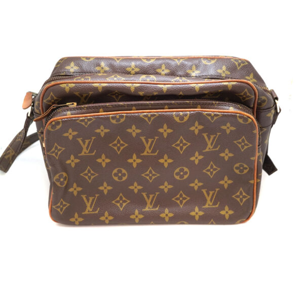 imgrc0091681737 Louis Vuitton Nile Shoulder Bag Crossbody Bag Monogram Brown