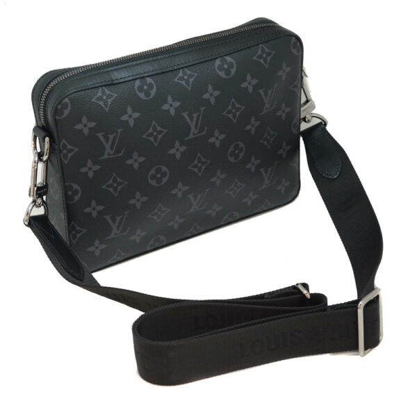 imgrc0091766418 Louis Vuitton Trio Messenger Shoulder Bag Monogram Eclipse Black Gray