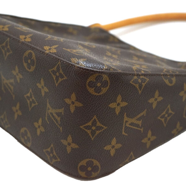 imgrc0091781716 Louis Vuitton Looping MM Shoulder Bag Monogram Canvas Brown