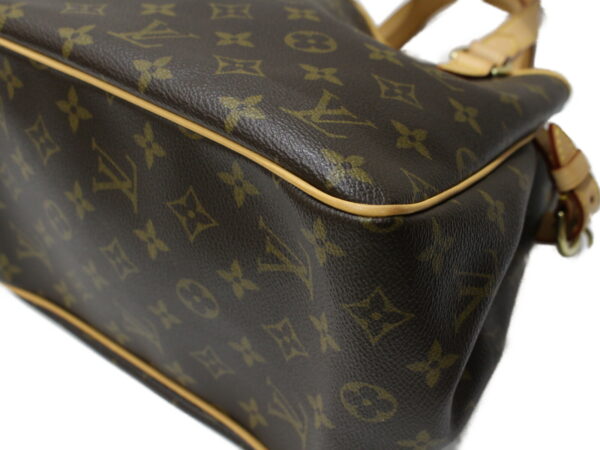 imgrc0091885833 Louis Vuitton Batignolles Monogram Canvas Handbag Brown