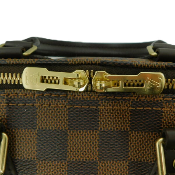 imgrc0091889083 Louis Vuitton Speedy 25 Damier Shoulder Bag Brown