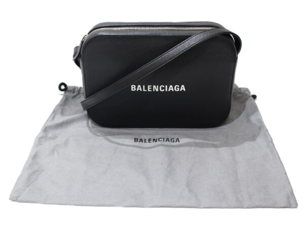 imgrc0091934364 Balenciaga Everyday Camera Leather Shoulder Bag Black