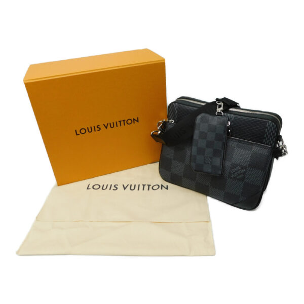 imgrc0091972462 Louis Vuitton Trio Messenger Damier Graphite Shoulder Bag Black