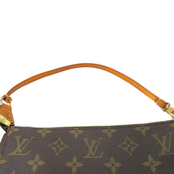 imgrc0092017042 Louis Vuitton Pochette Accessoire Handbag