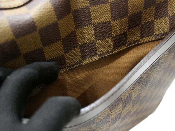 imgrc0092025738 Louis Vuitton Dorsoduro Damier Ebene Shoulder Bag Brown