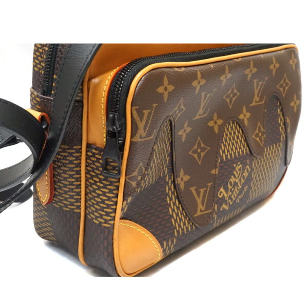 imgrc0092073875 Louis Vuitton Nile Messenger PM Damier Giant Monogram Canvas