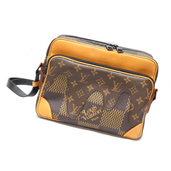 imgrc0092073882 Louis Vuitton Nile Messenger PM Damier Giant Monogram Canvas