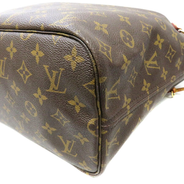 imgrc0092109766 Louis Vuitton Neverfull MM Monogram Tote Bag