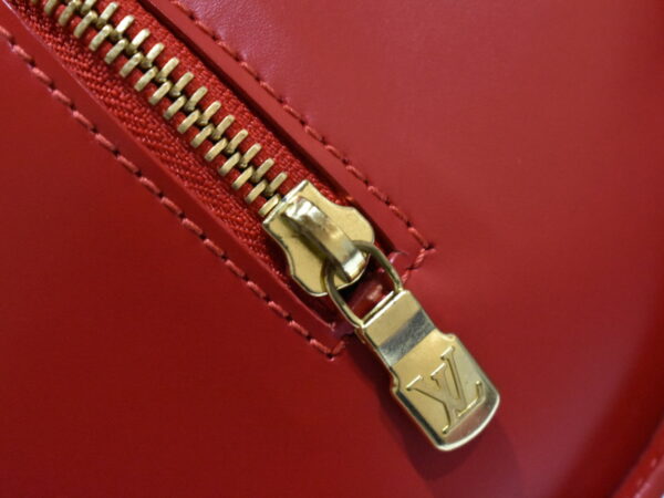 imgrc0092380573 Louis Vuitton Soufflot Handbag Epi Red