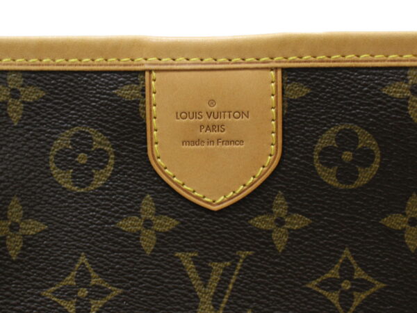 imgrc0092474551 Louis Vuitton Delightful MM Monogram Canvas Shoulder Bag Brown