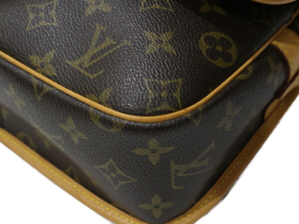 imgrc0092617948 Louis Vuitton Sologne Monogram Canvas Shoulder Bag Brown