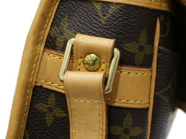 imgrc0092617955 Louis Vuitton Sologne Monogram Canvas Shoulder Bag Brown