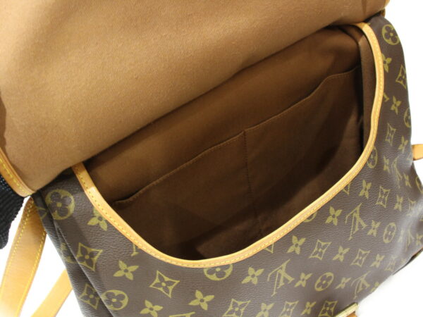 imgrc0092758076 Louis Vuitton Saumur 35 Monogram Canvas Shoulder Bag Brown