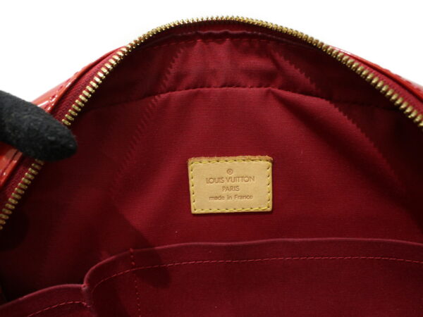 imgrc0092758116 Louis Vuitton Summit Drive Monogram Vernis Handbag Pomme dAmour Red