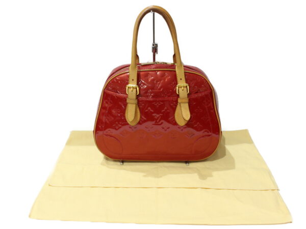 imgrc0092758123 Louis Vuitton Summit Drive Monogram Vernis Handbag Pomme dAmour Red