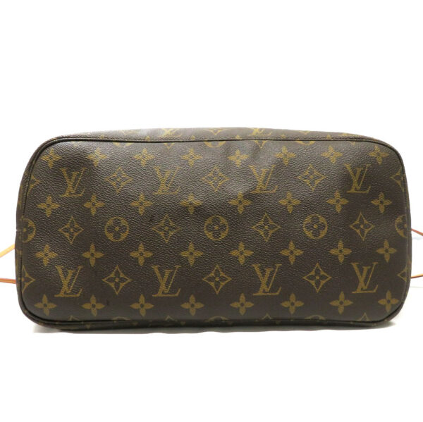 imgrc0092788888 Louis Vuitton Neverfull MM Monogram Tote Bag