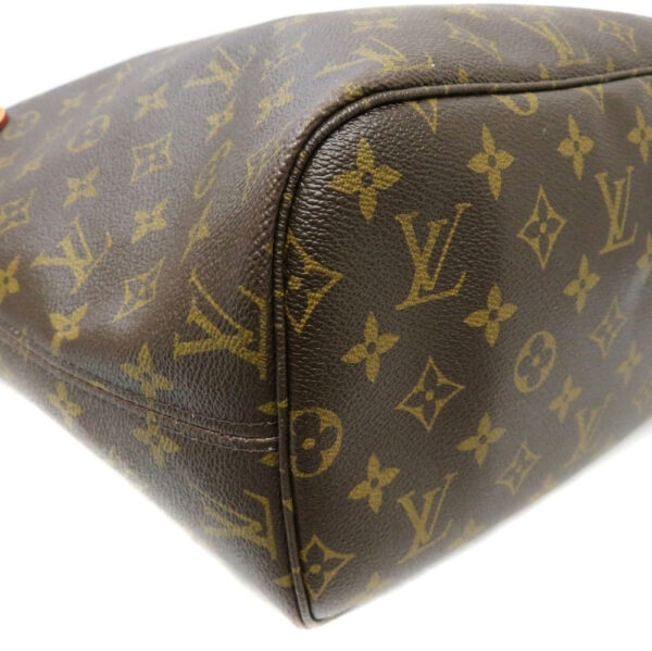 imgrc0092788889 Louis Vuitton Neverfull MM Monogram Tote Bag