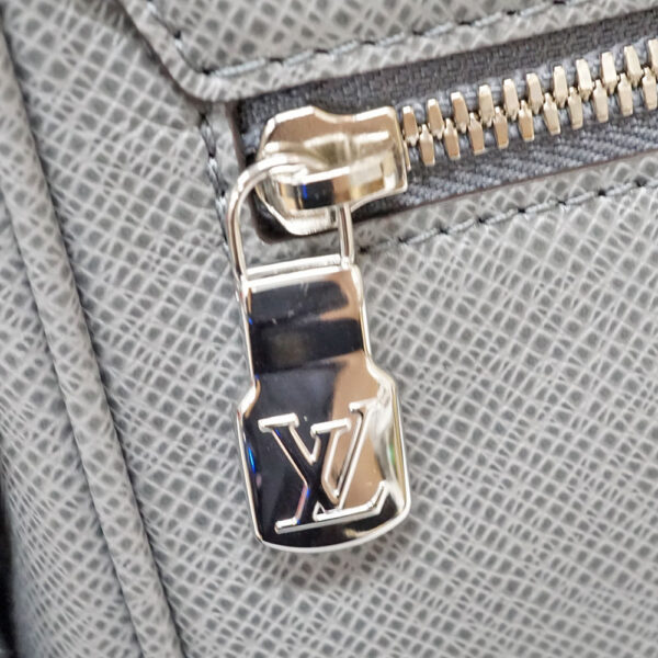 imgrc0092870470 Louis Vuitton District PM NV3 Tiger Leather