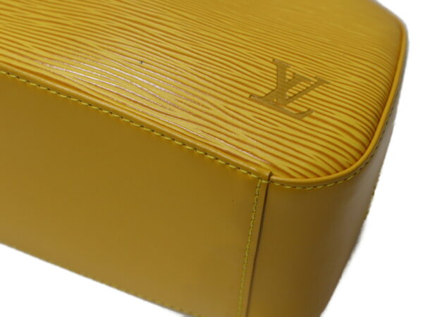 imgrc0093103124 Louis Vuitton Jasmine Epi Leather Handbag Yellow