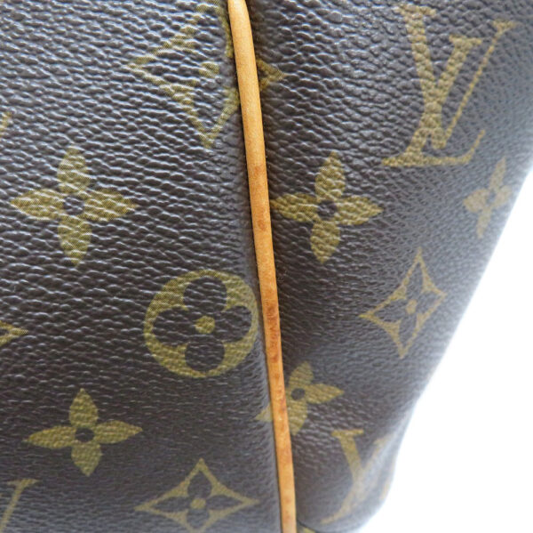 imgrc0093117045 Louis Vuitton Totally PM Monogram Tote Bag