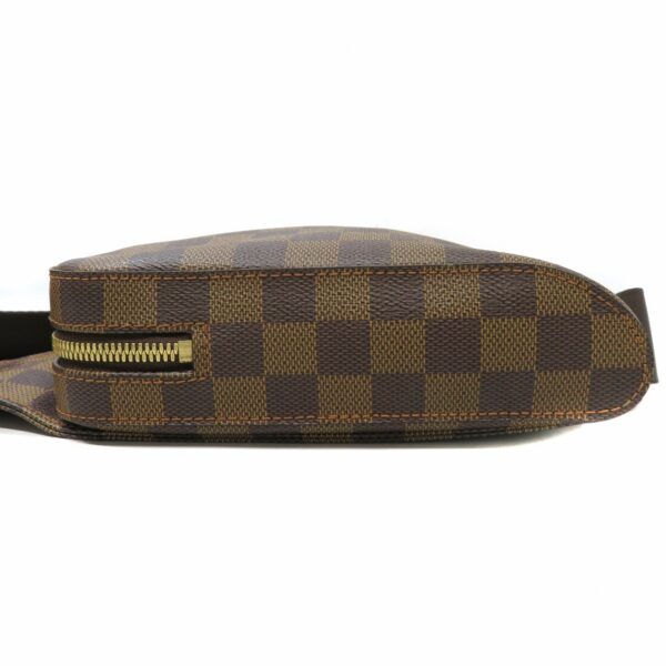 imgrc0093172080 Louis Vuitton Jeronimos Damier Body Bag