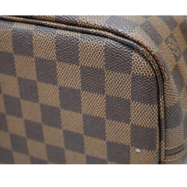 imgrc0093172656 Louis Vuitton Neverfull MM Tote Bag Damier