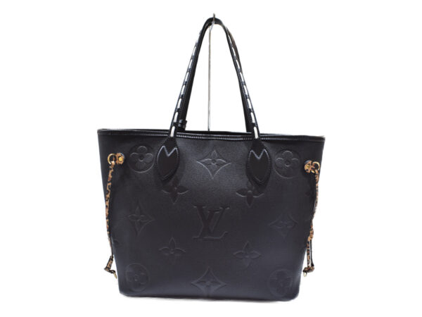 imgrc0093180141 Louis Vuitton Neverfull MM Tote Bag Emplant Leather Black