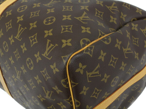 imgrc0093225071 Louis Vuitton Keepall Bandouliere 55 Monogram Canvas Bag Brown