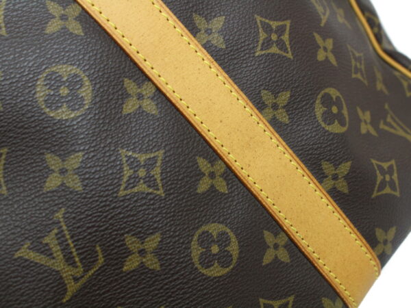 imgrc0093225081 Louis Vuitton Keepall Bandouliere 55 Monogram Canvas Bag Brown