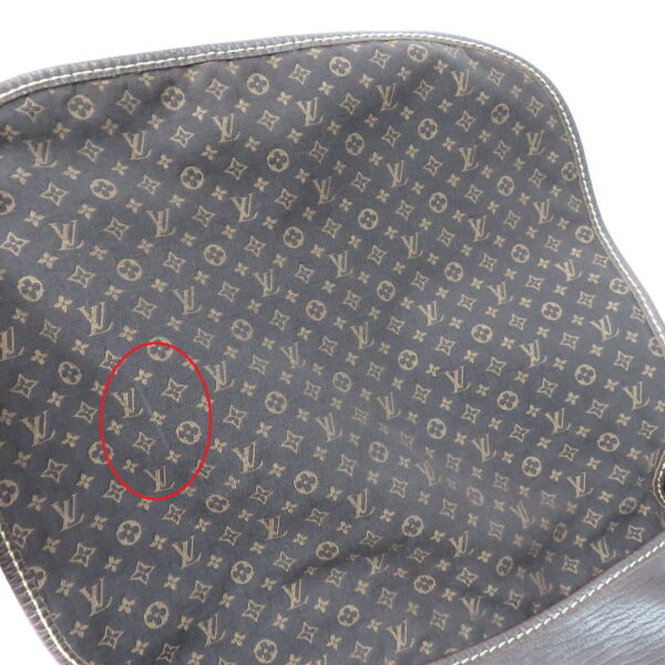 imgrc0093406712 Louis Vuitton Aman Handbag