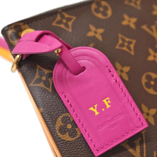 imgrc0093484942 Louis Vuitton Loretta Shoulder Bag